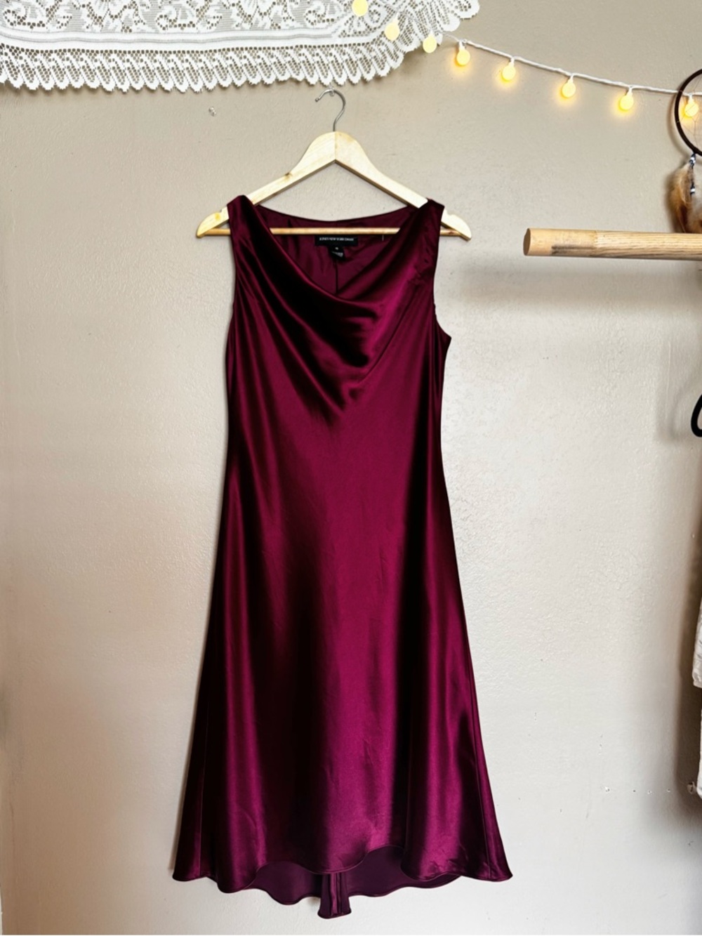 Jones New York Cowl Neck Sleeveless Satin Midi Dress | Size 10 | Toned Burgundy